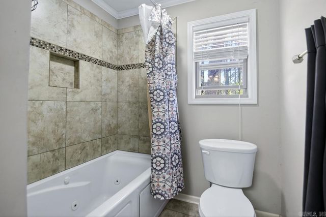 4 Barber Cove, Maumelle, AR 72113