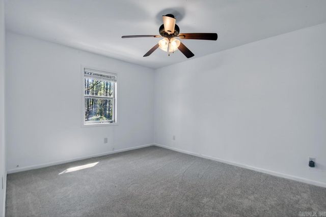 4 Barber Cove, Maumelle, AR 72113