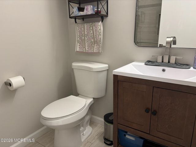 3 Greenwood Lane B, Whiting, NJ 08759