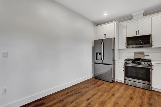 12545 Wolf Rd, Grass Valley, CA 95949