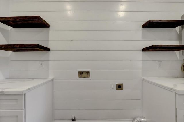 12545 Wolf Rd, Grass Valley, CA 95949