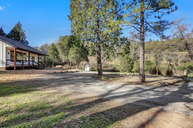 12545 Wolf Rd, Grass Valley, CA 95949