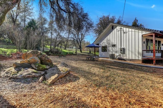 12545 Wolf Rd, Grass Valley, CA 95949