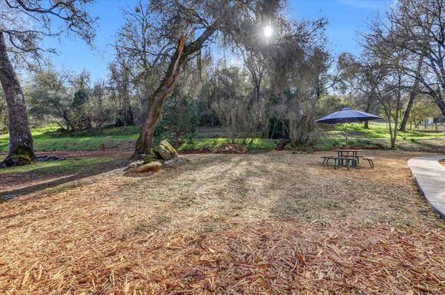 12545 Wolf Rd, Grass Valley, CA 95949