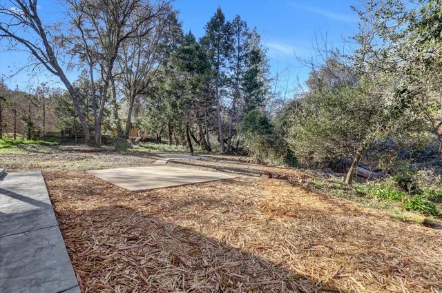 12545 Wolf Rd, Grass Valley, CA 95949