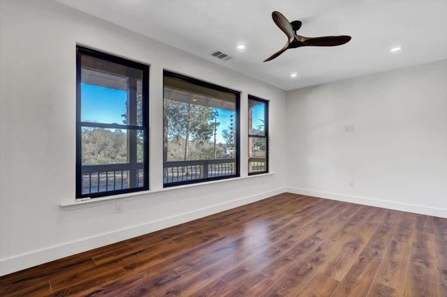 12545 Wolf Rd, Grass Valley, CA 95949