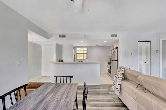 1120 Lake Shore Drive 206, Lake Park, FL 33403