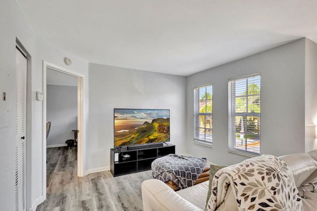 1120 Lake Shore Drive 206, Lake Park, FL 33403