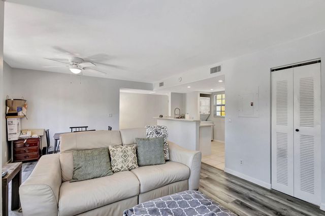 1120 Lake Shore Drive 206, Lake Park, FL 33403