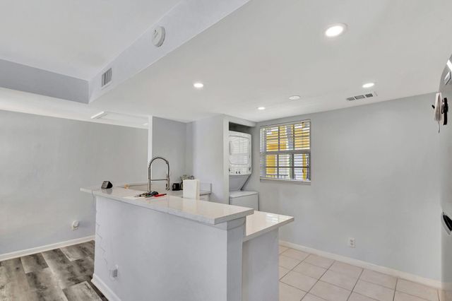 1120 Lake Shore Drive 206, Lake Park, FL 33403