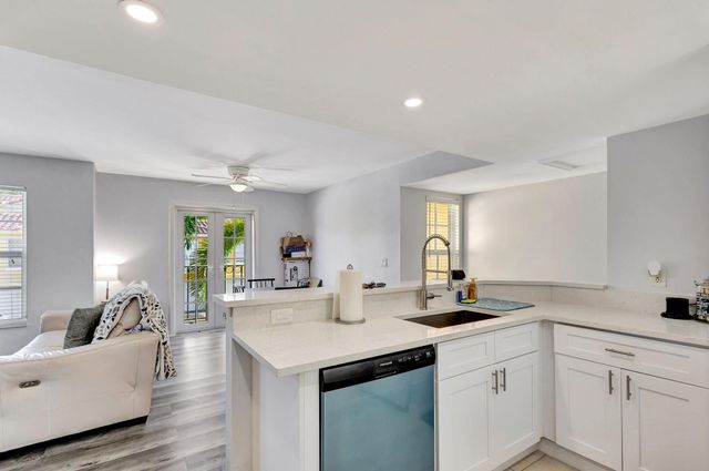 1120 Lake Shore Drive 206, Lake Park, FL 33403