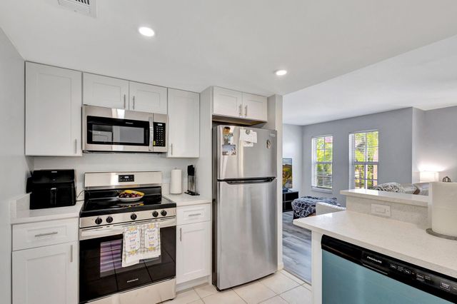 1120 Lake Shore Drive 206, Lake Park, FL 33403