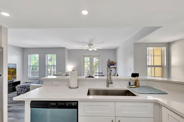 1120 Lake Shore Drive 206, Lake Park, FL 33403
