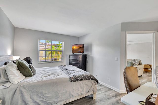 1120 Lake Shore Drive 206, Lake Park, FL 33403