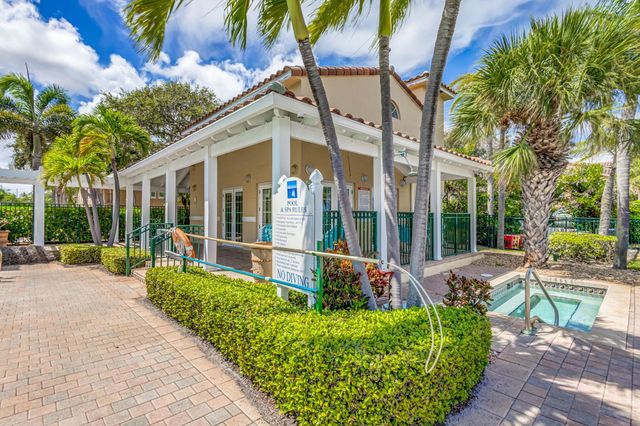 1120 Lake Shore Drive 206, Lake Park, FL 33403