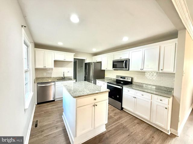 1215 KENT, Gwynn Oak, MD 21207