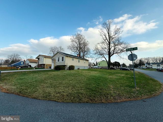 1215 KENT, Gwynn Oak, MD 21207