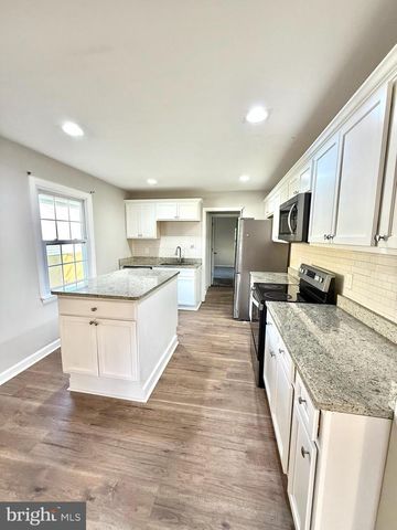 1215 KENT, Gwynn Oak, MD 21207