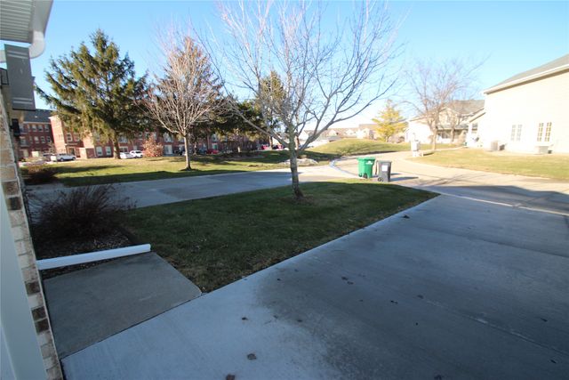 2108 NW Ashton Lane 5, Ankeny, IA 50023