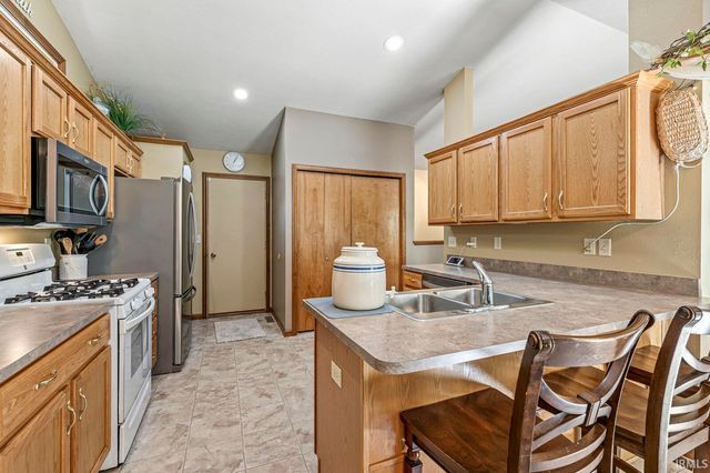 30336 Wynd Tree Boulevard, Elkhart, IN 46516
