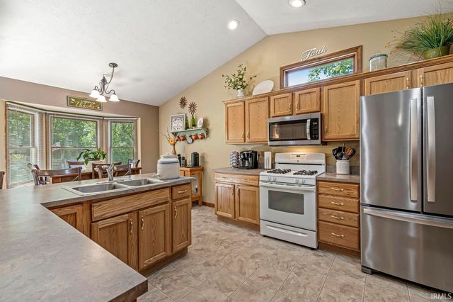30336 Wynd Tree Boulevard, Elkhart, IN 46516
