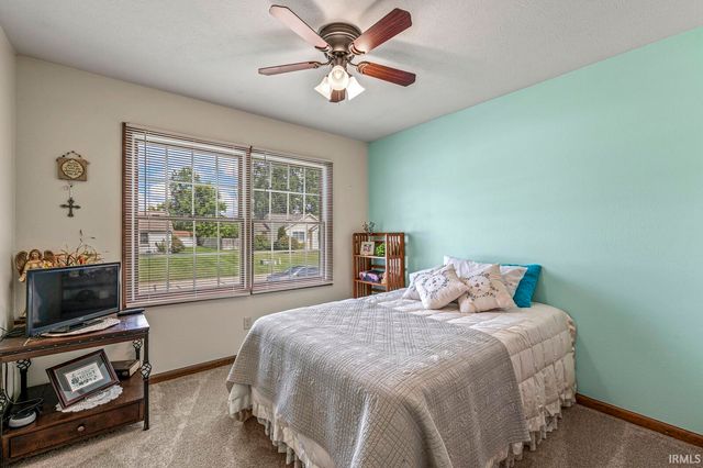 30336 Wynd Tree Boulevard, Elkhart, IN 46516