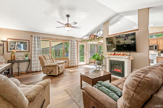 30336 Wynd Tree Boulevard, Elkhart, IN 46516