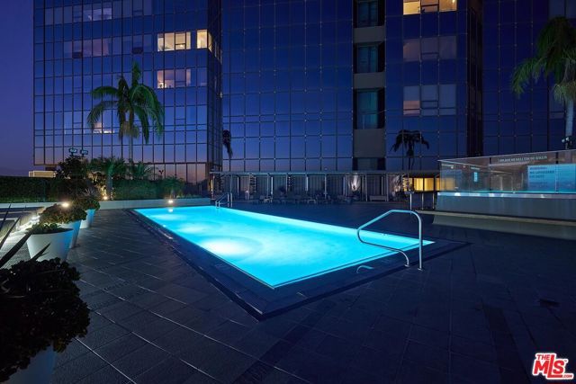 1100 Wilshire Boulevard 2108, Los Angeles, CA 90017