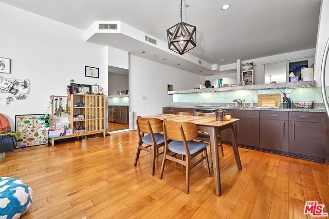 1100 Wilshire Boulevard 2108, Los Angeles, CA 90017