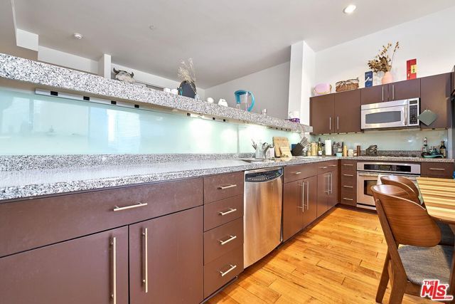 1100 Wilshire Boulevard 2108, Los Angeles, CA 90017