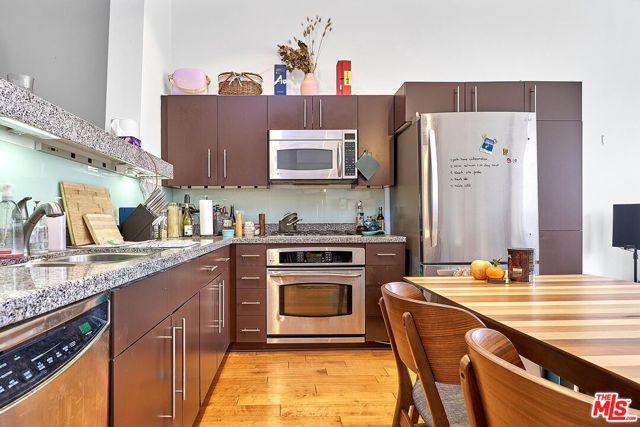 1100 Wilshire Boulevard 2108, Los Angeles, CA 90017