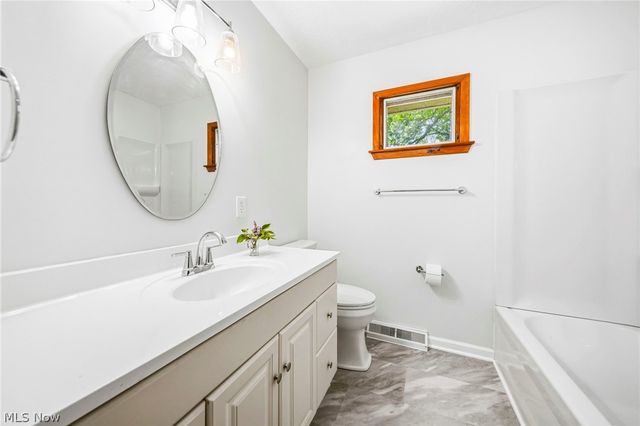 202 Briar Hill Drive, Painesville Twp, OH 44077