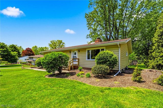 202 Briar Hill Drive, Painesville Twp, OH 44077