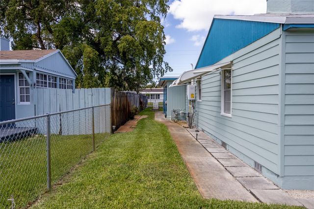 1617 Dewey, Hollywood, FL 33020