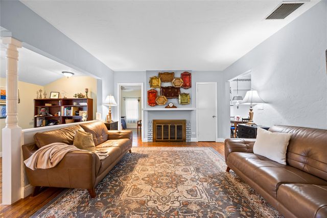1617 Dewey, Hollywood, FL 33020