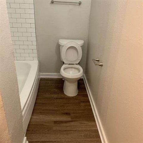 35 E BISCAYNE RD E, Memphis, TN 38109