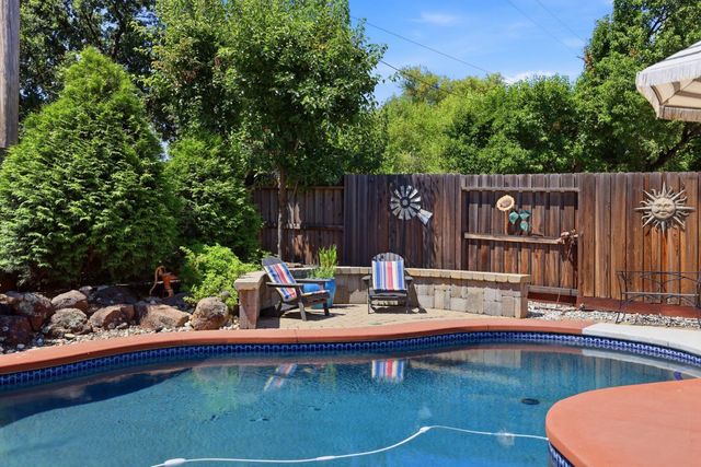 5361 Brookfield Cir, Rocklin, CA 95677