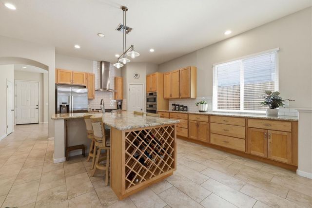 5361 Brookfield Cir, Rocklin, CA 95677