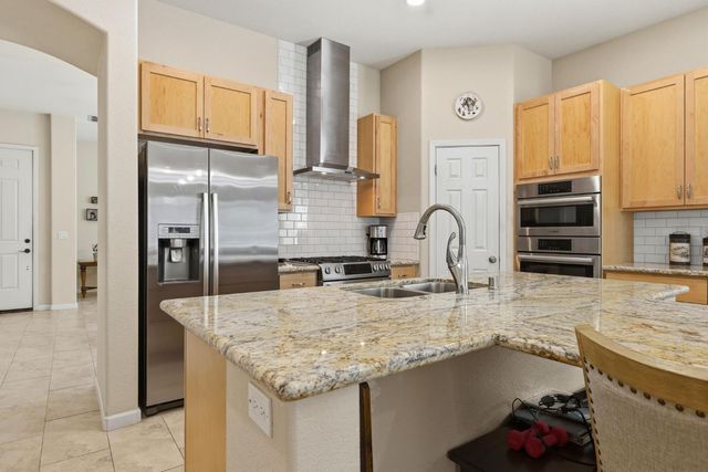 5361 Brookfield Cir, Rocklin, CA 95677