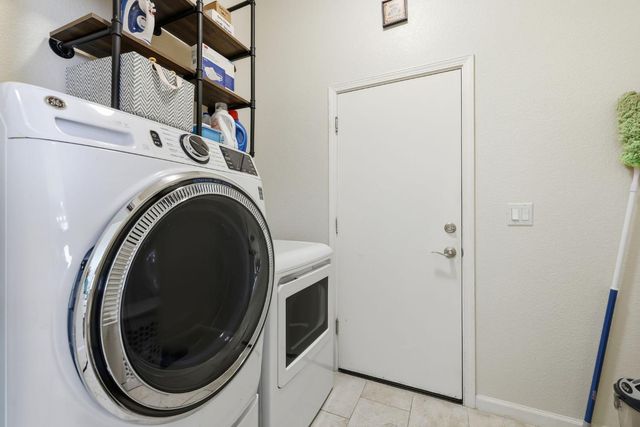 5361 Brookfield Cir, Rocklin, CA 95677