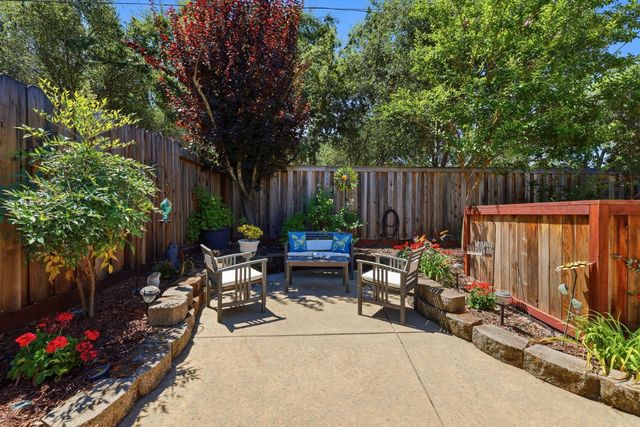 5361 Brookfield Cir, Rocklin, CA 95677