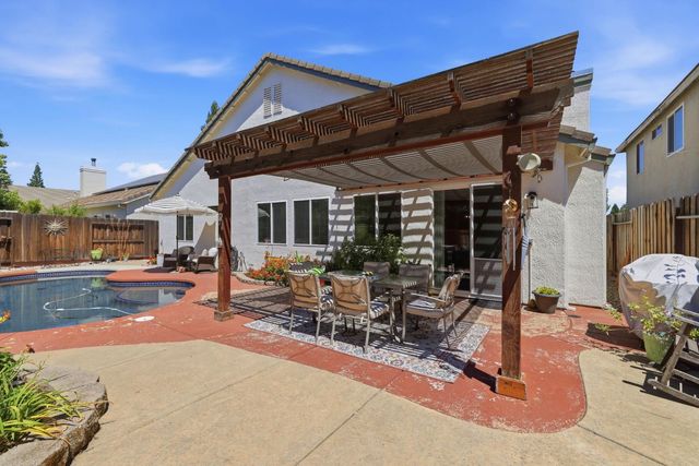 5361 Brookfield Cir, Rocklin, CA 95677