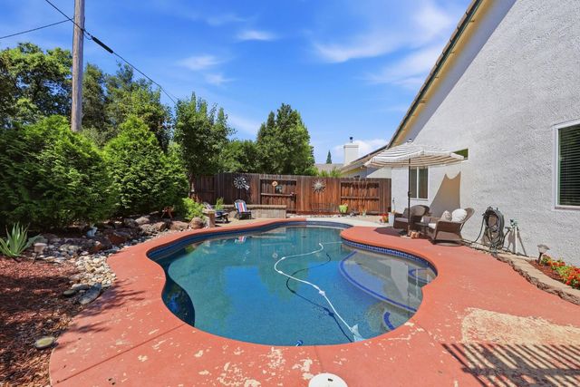 5361 Brookfield Cir, Rocklin, CA 95677