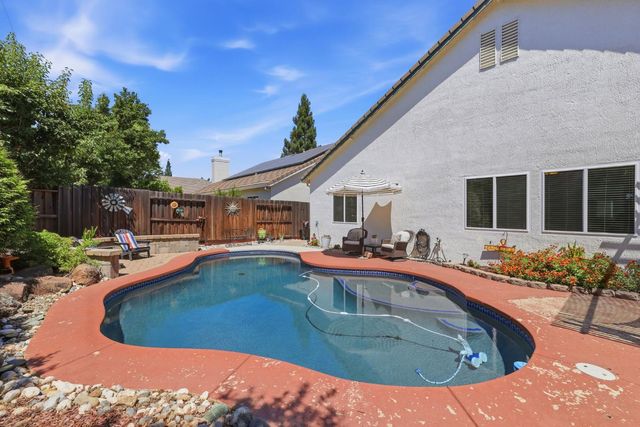 5361 Brookfield Cir, Rocklin, CA 95677
