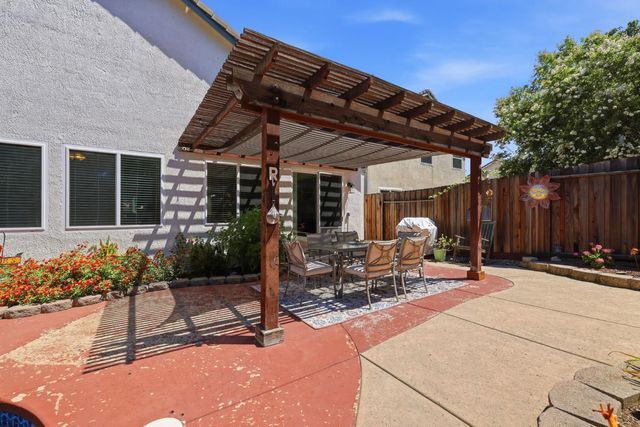 5361 Brookfield Cir, Rocklin, CA 95677