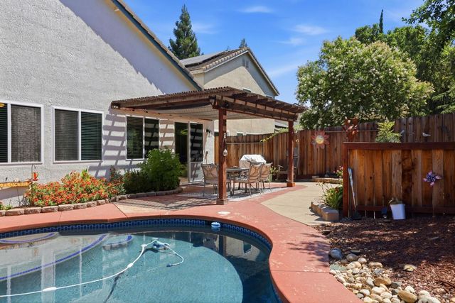 5361 Brookfield Cir, Rocklin, CA 95677