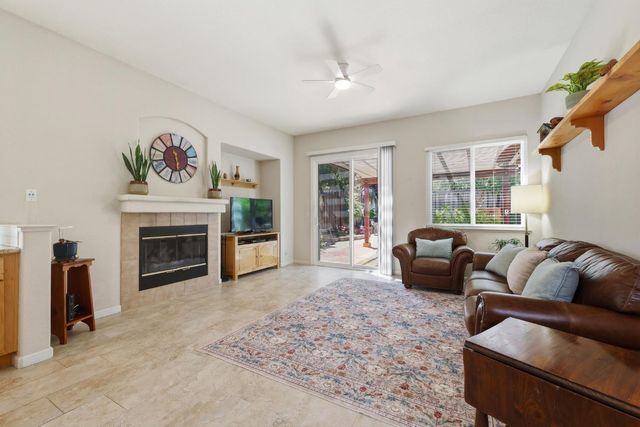 5361 Brookfield Cir, Rocklin, CA 95677