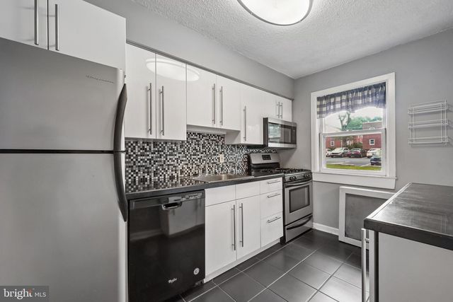 110-B CHERRY PARKE, Cherry Hill, NJ 08002