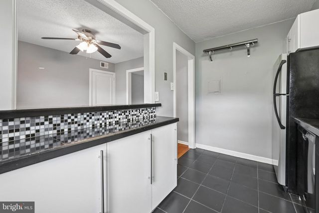 110-B CHERRY PARKE, Cherry Hill, NJ 08002