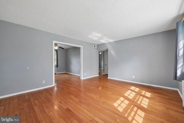 110-B CHERRY PARKE, Cherry Hill, NJ 08002